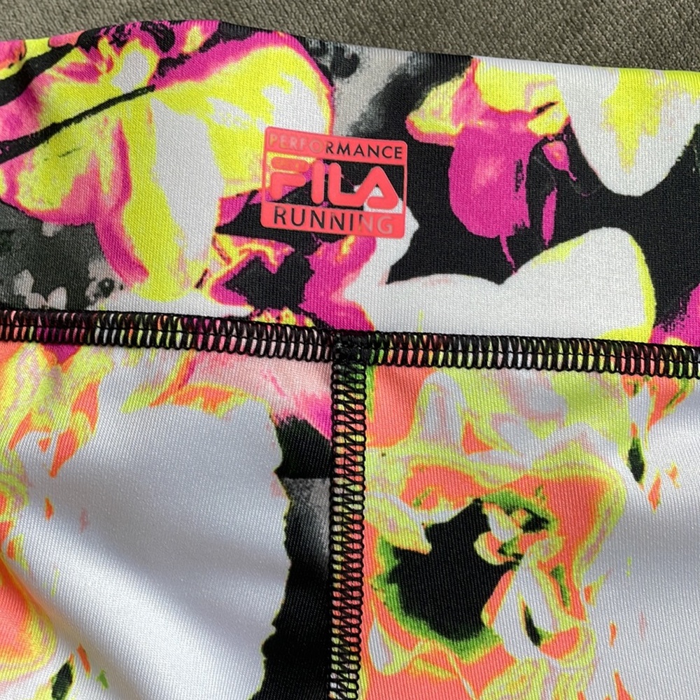 FILA Running Cropped Leggings in Colorful Floral Print and Matching Top - Picture 4 of 8
